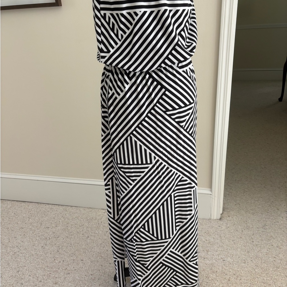 LIKE NEW Tommy Bahama Black and White Striped Maxi Dress